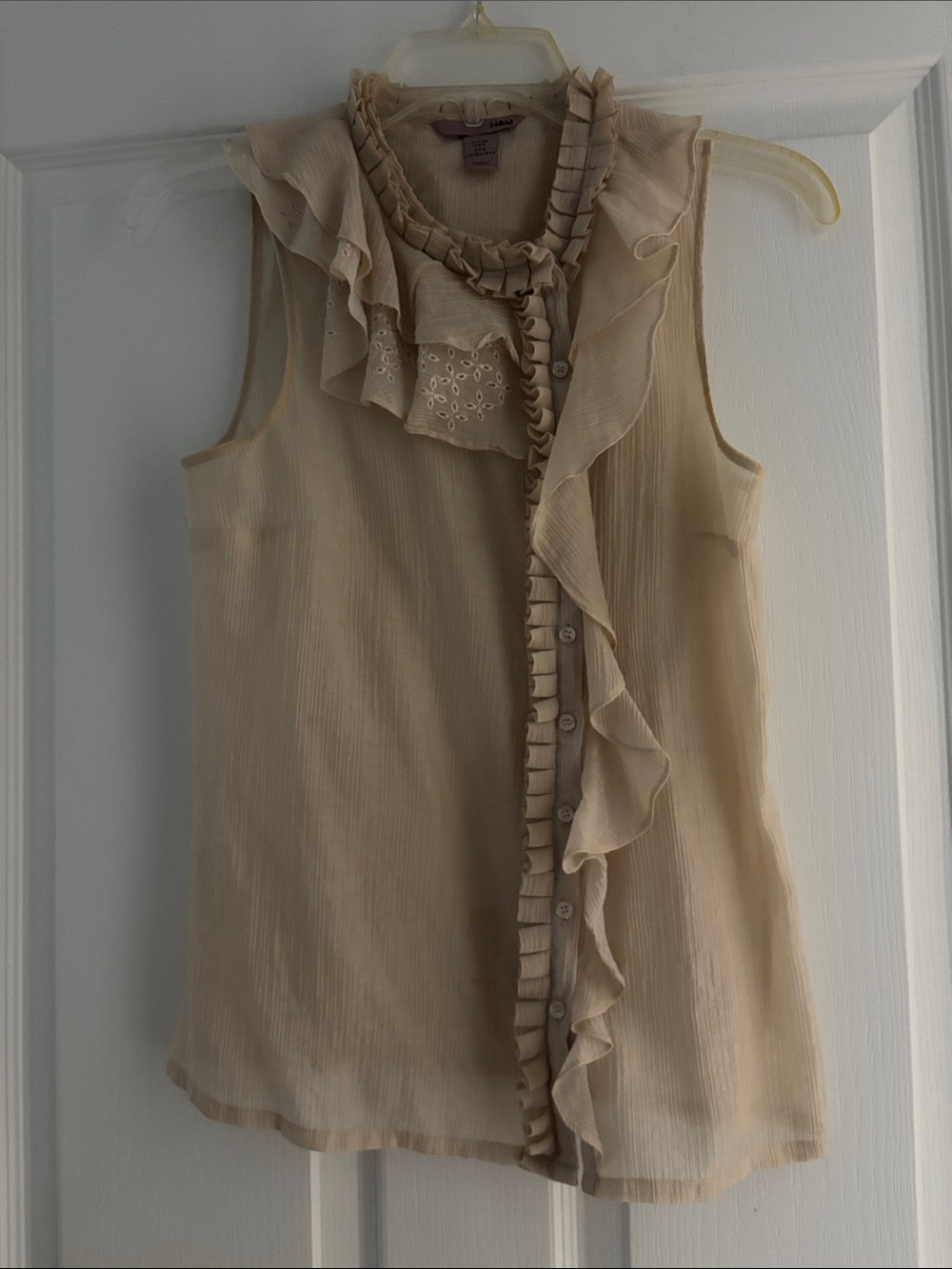 H&M Sleeveless Ruffled Button-Front Women's Top - Beige Sz 6